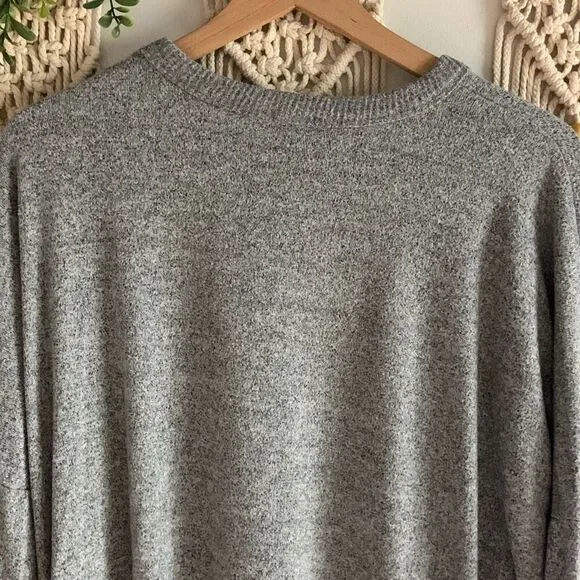 AERIE Lightweight Split-Hem Crewneck Oversized Sweater Gray Size Medium - Picture 4 of 10